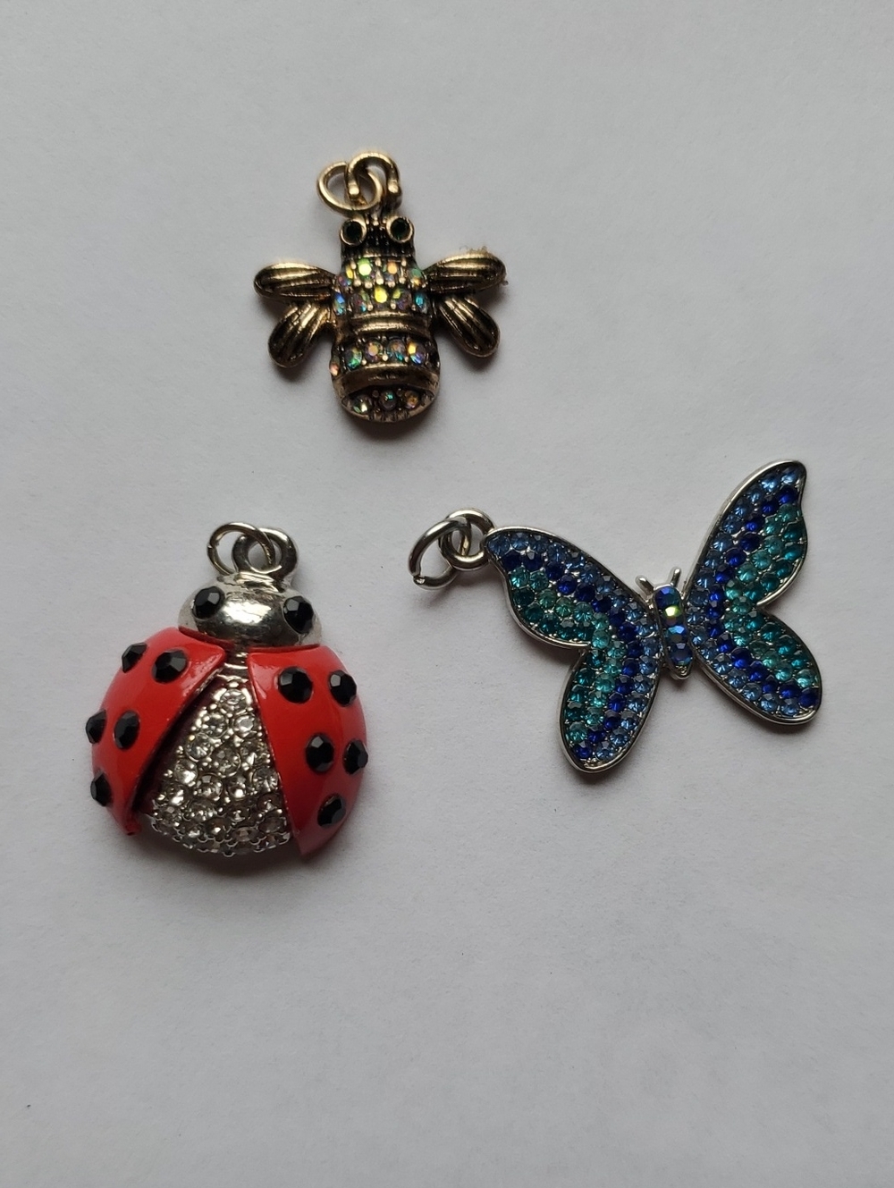 Womens Three Charms Bee Ladybug Butterfly Jewelry NWOT